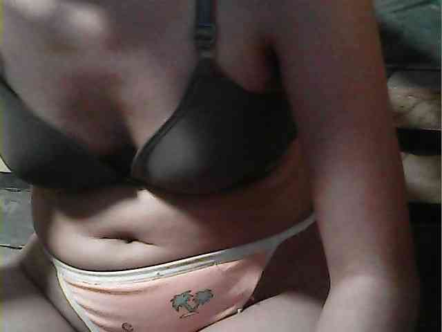 HornyNica webcam