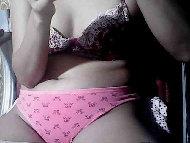 HornyNica webcam