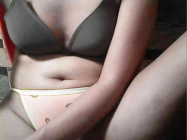 HornyNica webcam
