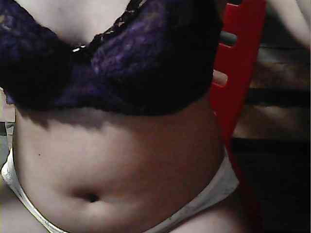 HornyNica webcam