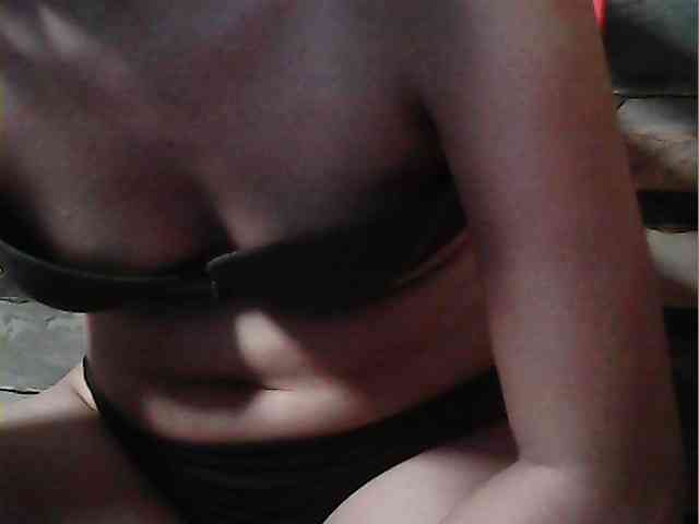 HornyNica webcam