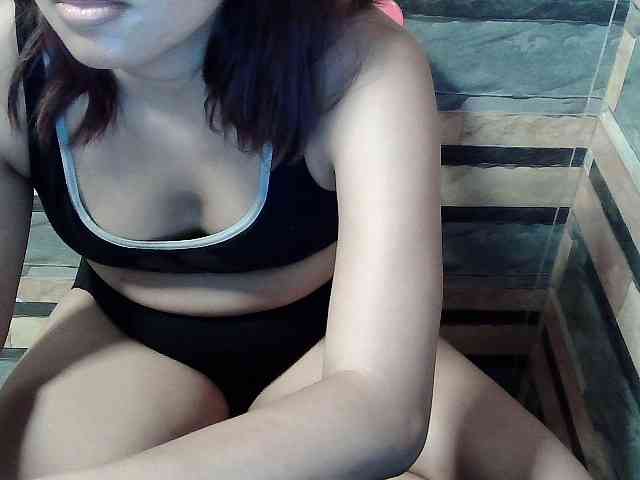 HornyNica webcam
