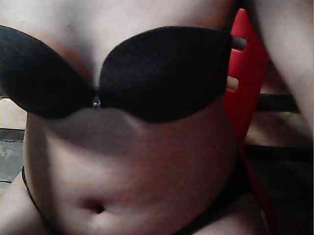 HornyNica webcam