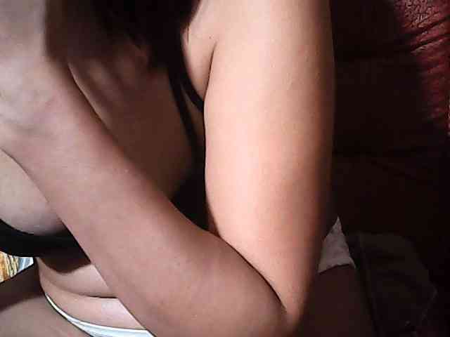 HornyNica webcam
