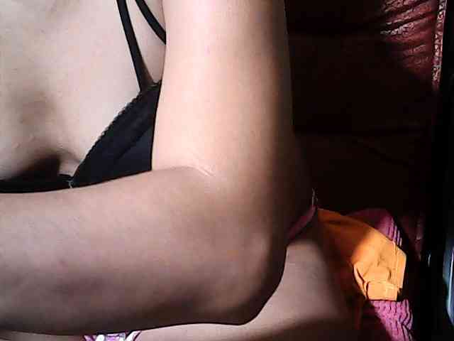 HornyNica webcam