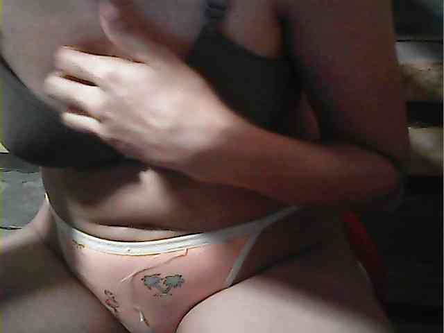 HornyNica webcam