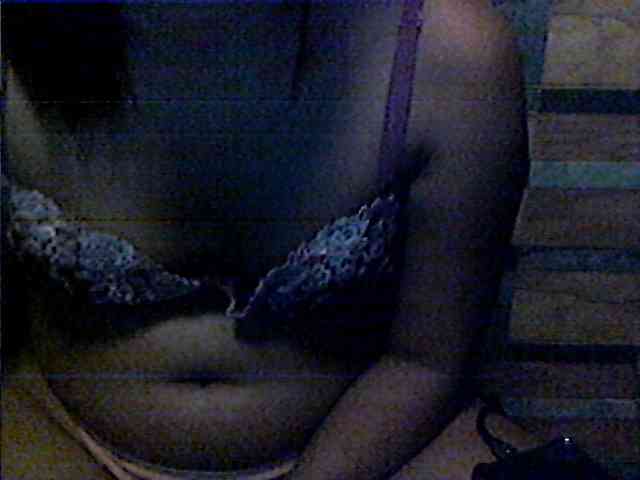 HornyNica webcam