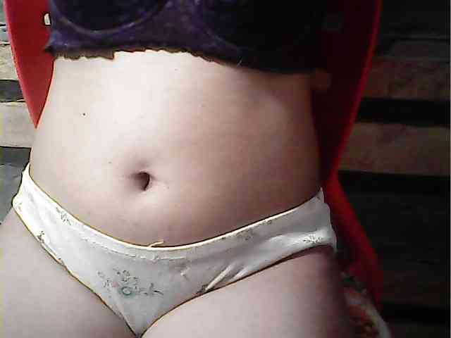 HornyNica webcam