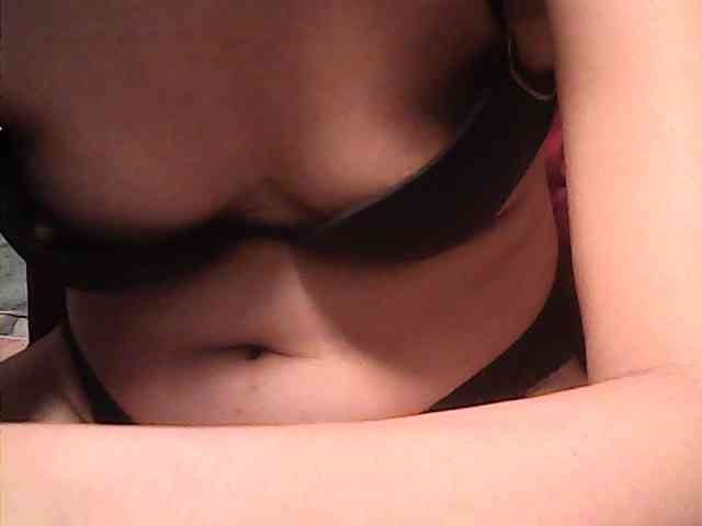 HornyNica webcam