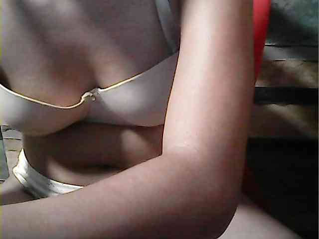 HornyNica webcam