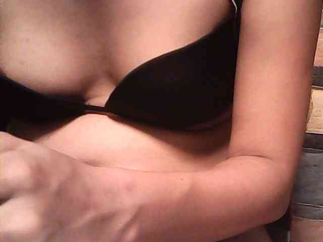 HornyNica webcam