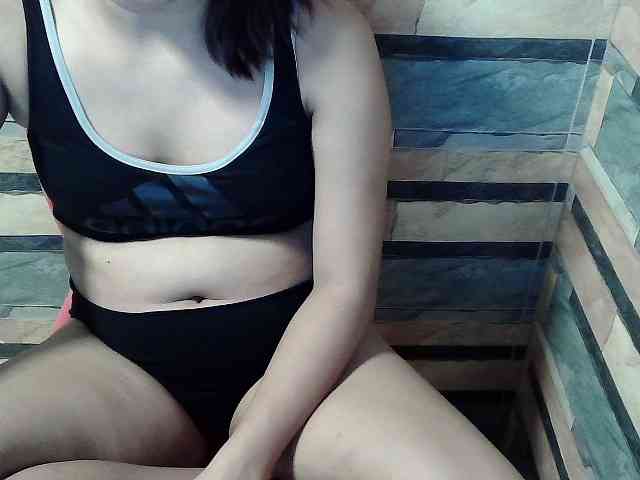 HornyNica webcam