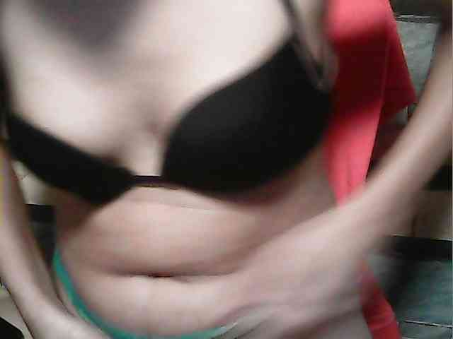 HornyNica webcam