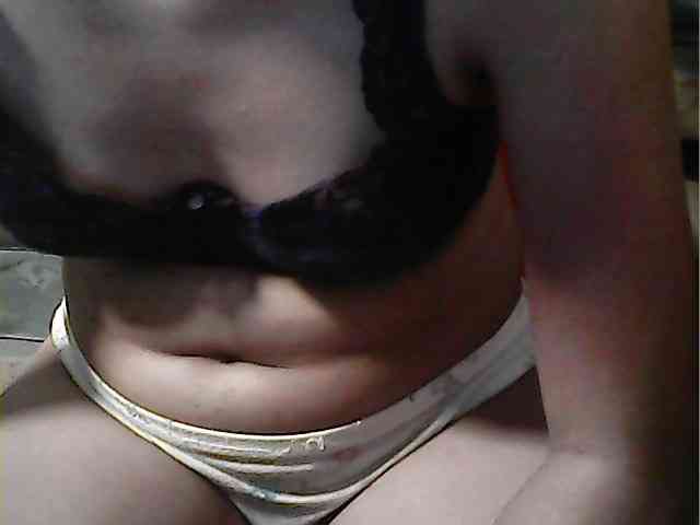 HornyNica webcam