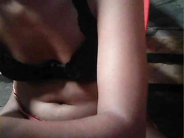 HornyNica webcam