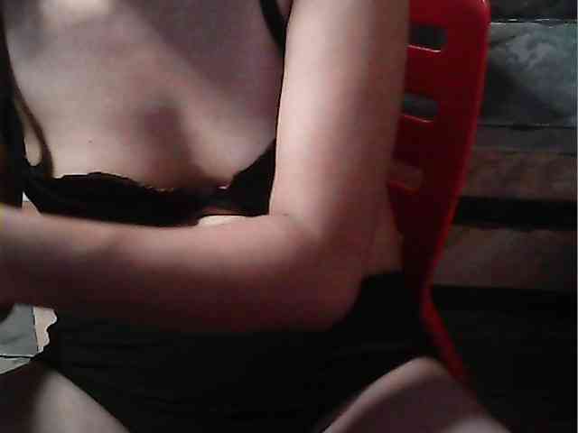 flowerhairypinay Live Webcam on BongaCams