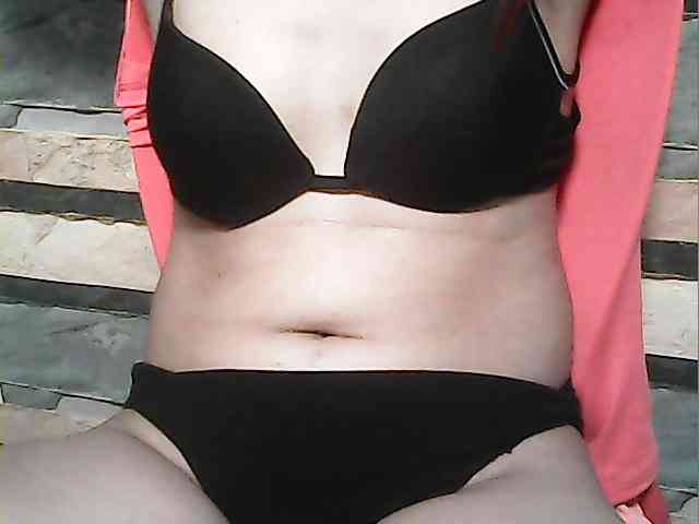 HornyNica webcam