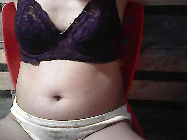 HornyNica webcam