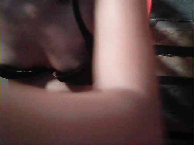 HornyNica webcam