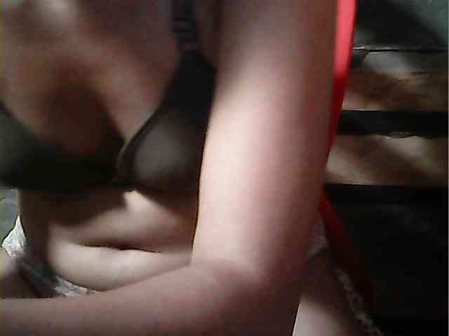 HornyNica webcam