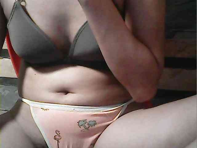 HornyNica webcam