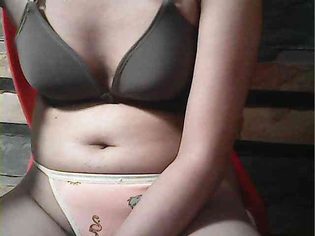 HornyNica webcam