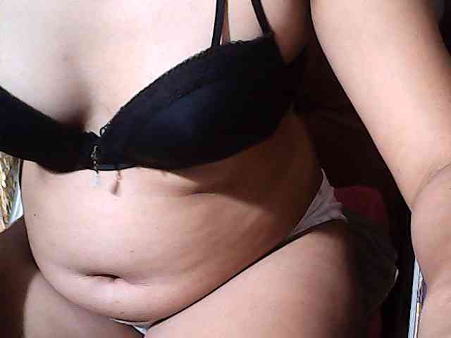 HornyNica webcam