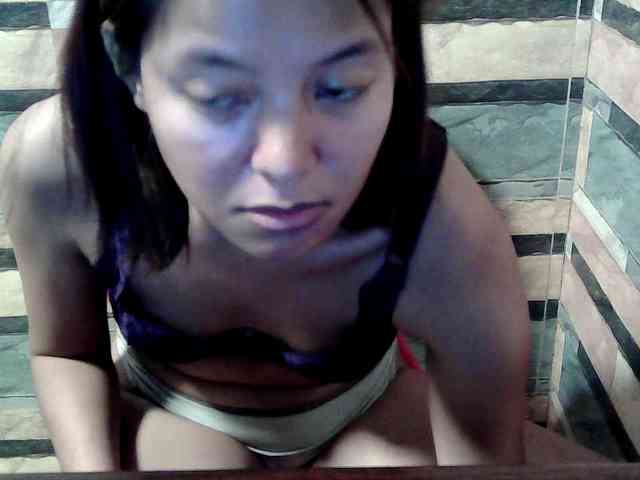 HornyNica webcam