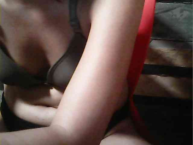 HornyNica webcam