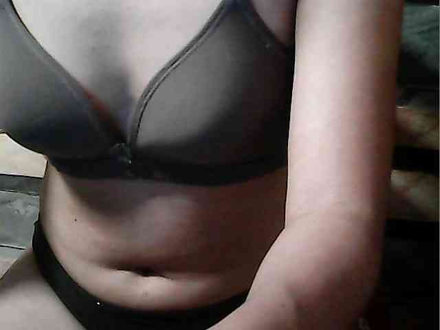HornyNica webcam