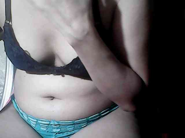 HornyNica webcam