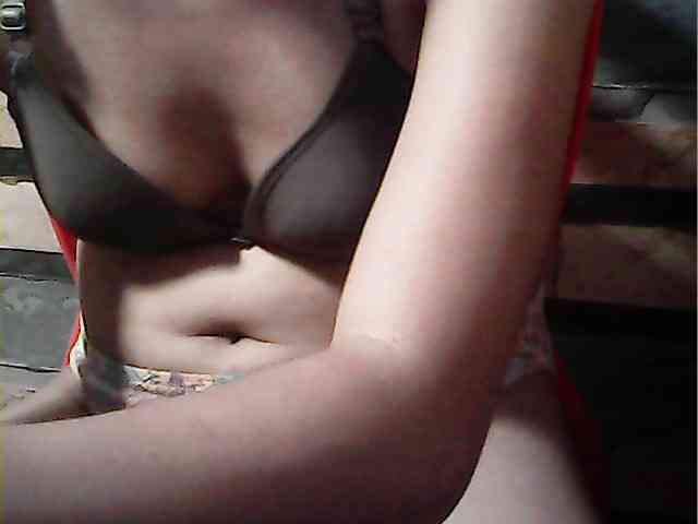 HornyNica webcam