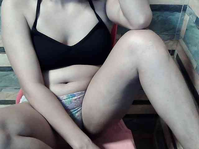 HornyNica webcam
