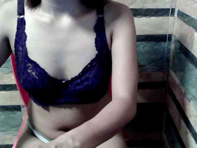 HornyNica webcam