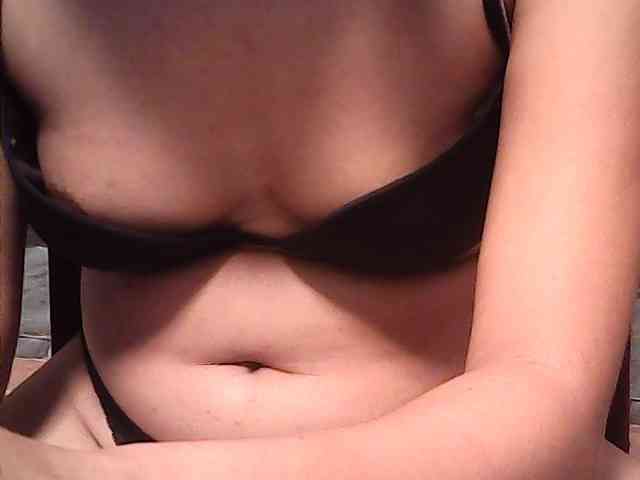 HornyNica webcam