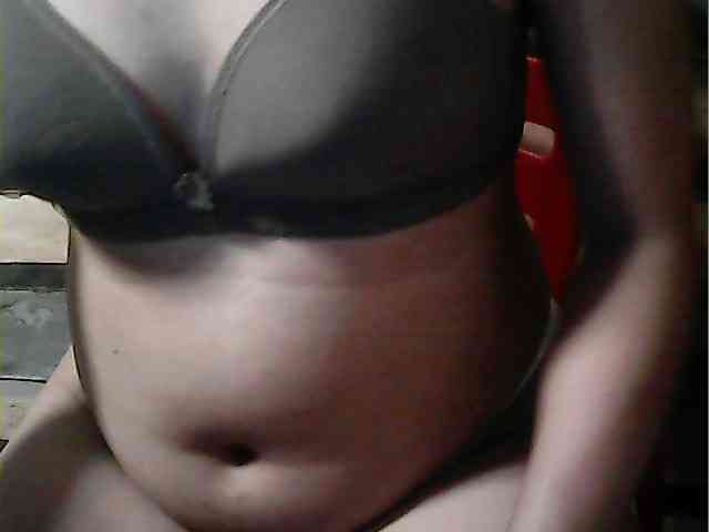 HornyNica webcam