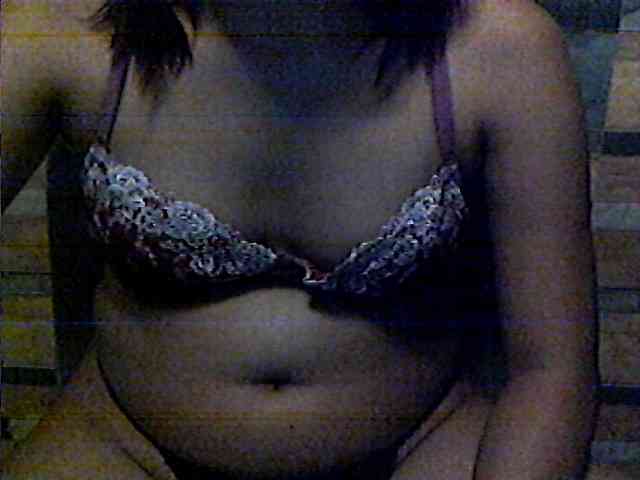 HornyNica webcam