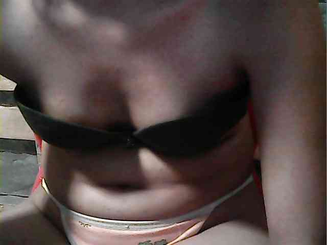HornyNica webcam