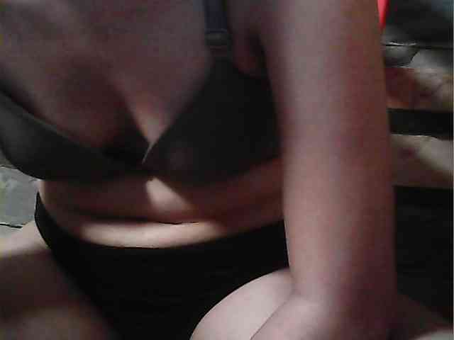 HornyNica webcam