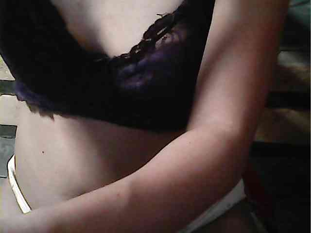 HornyNica webcam
