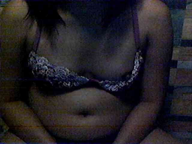 HornyNica webcam