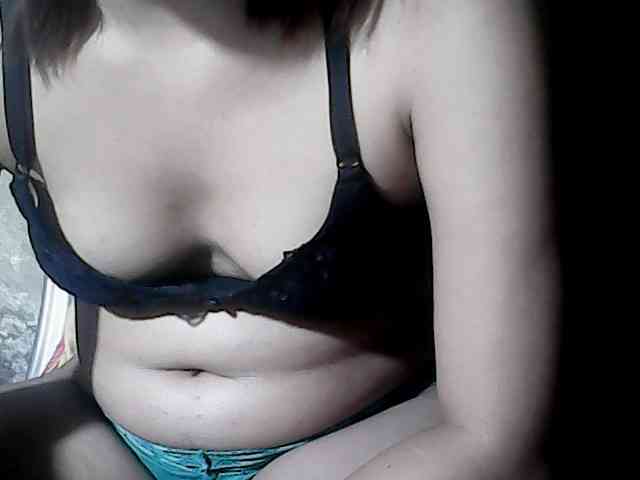 HornyNica webcam