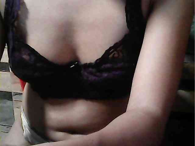 HornyNica webcam
