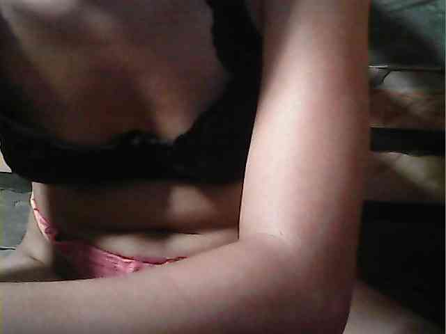 HornyNica webcam
