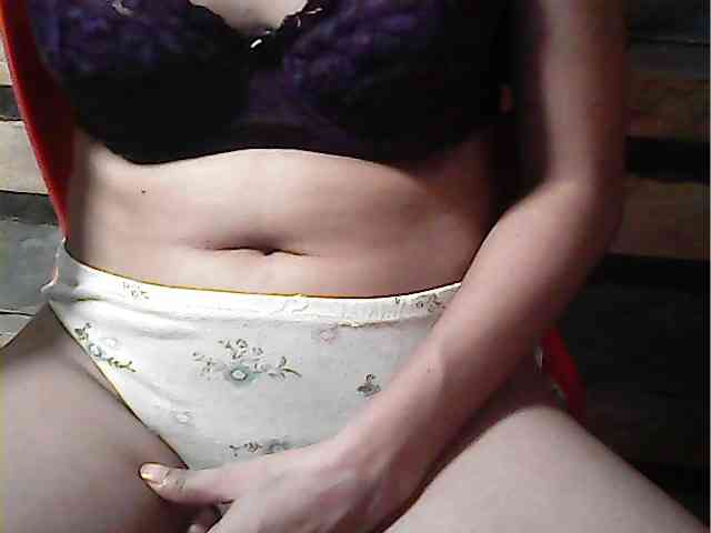 HornyNica webcam