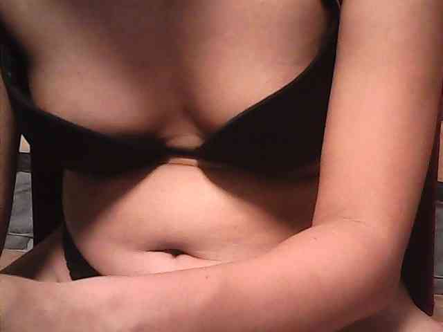 HornyNica webcam