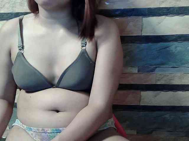 HornyNica webcam