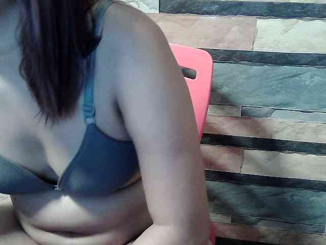 HornyNica webcam