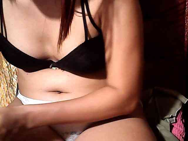 HornyNica webcam