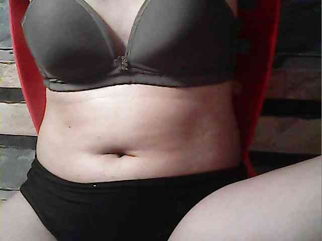 HornyNica webcam